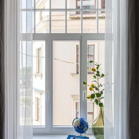 Charming Old Town Loft *