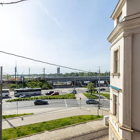 Charming Old Town Loft *