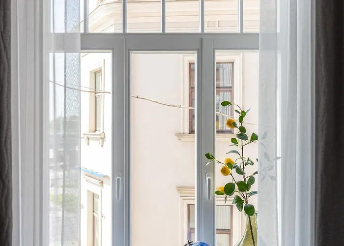 Charming Old Town Loft *